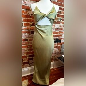 Strappy Silk MIDI dress. Color sage green. Size M.